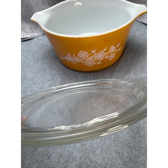 Pyrex Butterfly Gold 1 Quart Casserole Dish with Lid 473B Vintage - Picture 7 of 12
